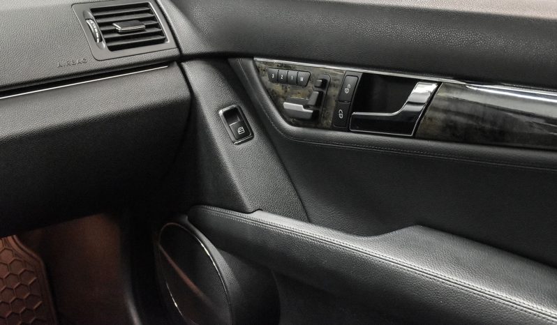 2009 Mercedes-Benz C 350 full
