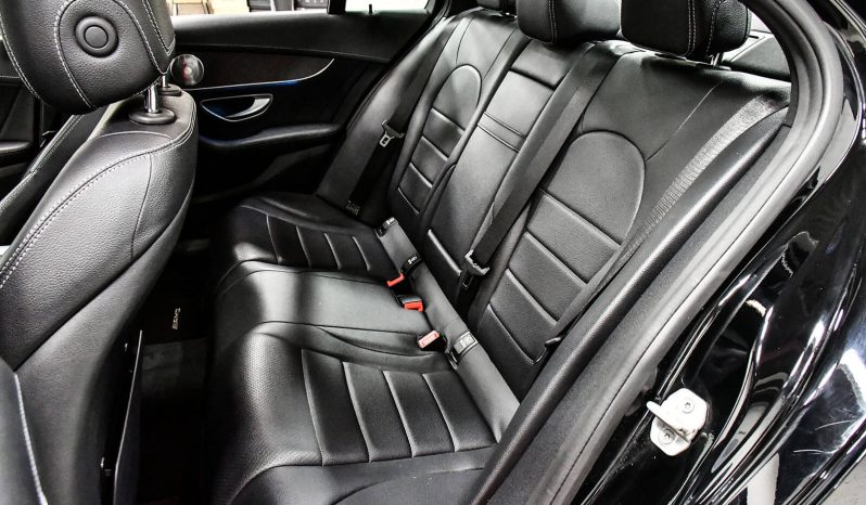 2015 Mercedes-Benz C 400 full