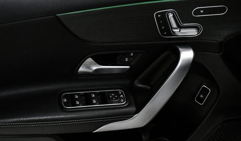 2020 Mercedes-Benz A 220 full
