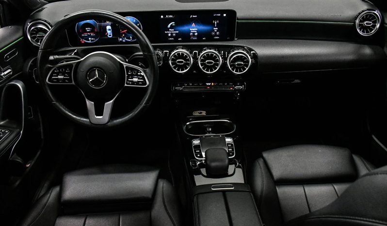 2020 Mercedes-Benz A 220 full