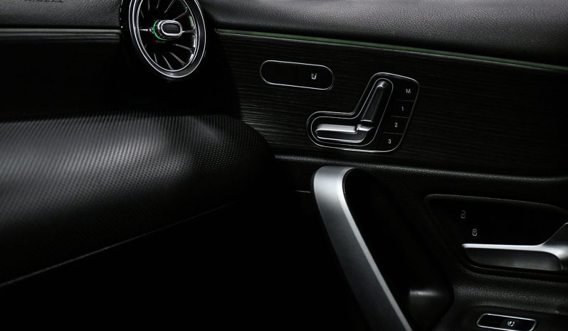 2020 Mercedes-Benz A 220 full