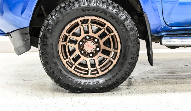 2016 Toyota Tacoma SR5 full