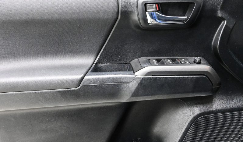 2016 Toyota Tacoma SR5 full