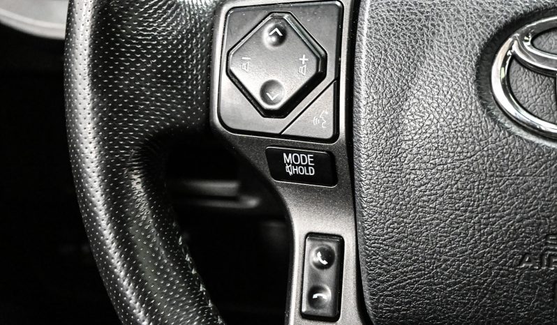 2016 Toyota Tacoma SR5 full