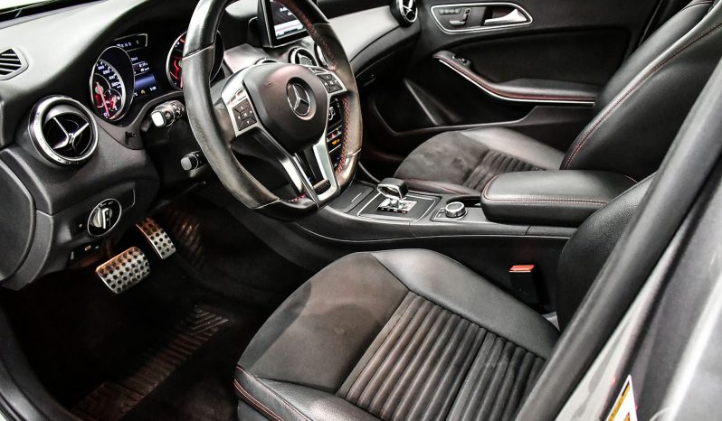 2015 Mercedes-Benz GLA 45 AMG full