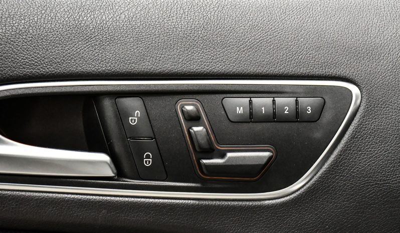 2015 Mercedes-Benz GLA 250 full