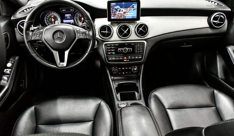 2015 Mercedes-Benz GLA 250 full