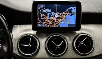 2015 Mercedes-Benz GLA 250 full