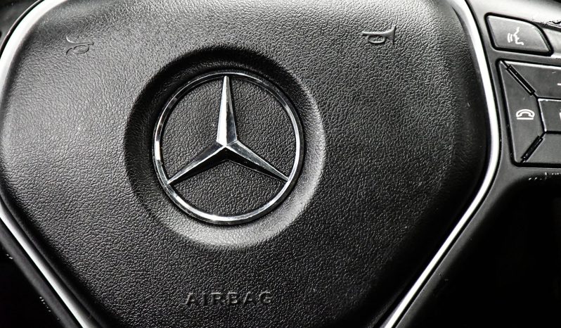 2015 Mercedes-Benz GLA 250 full