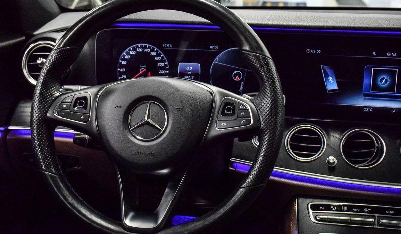 2018 Mercedes-Benz E 400 full