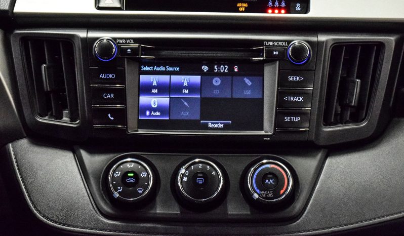 2017 Toyota Rav4 LE full