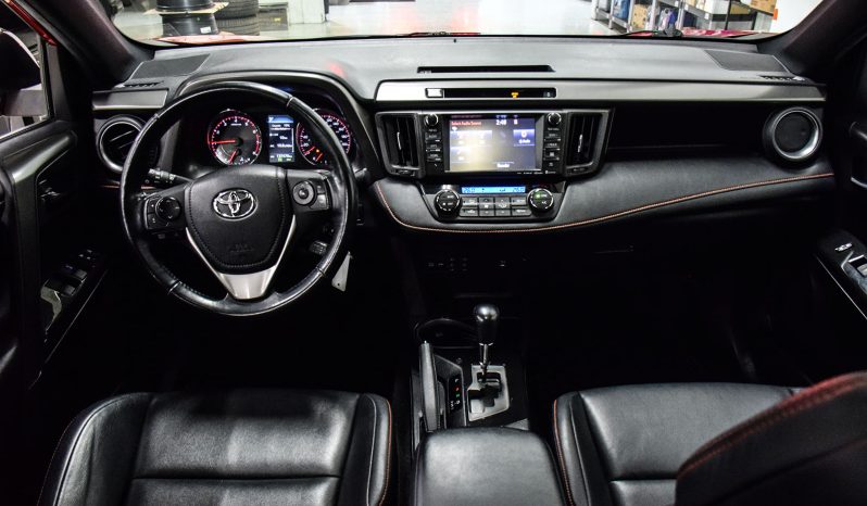 2016 Toyota RAV4 SE full