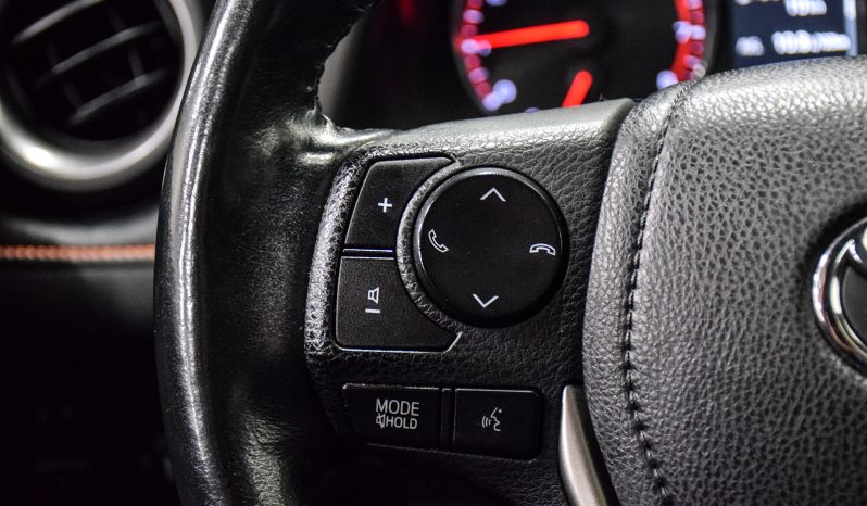2016 Toyota RAV4 SE full