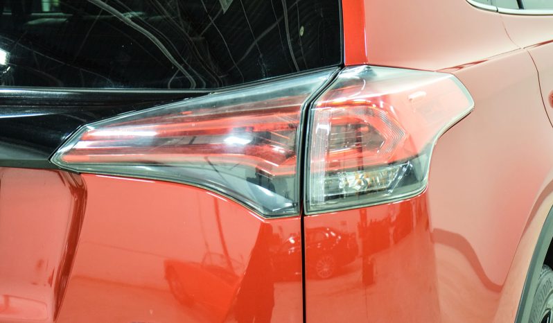 2016 Toyota RAV4 SE full
