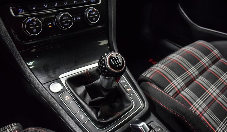2016 Volkswagen GTI Autobahn S full