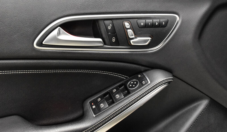 2018 Mercedes-Benz CLA250 full