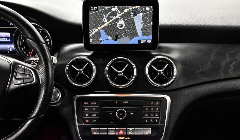 2018 Mercedes-Benz CLA250 full