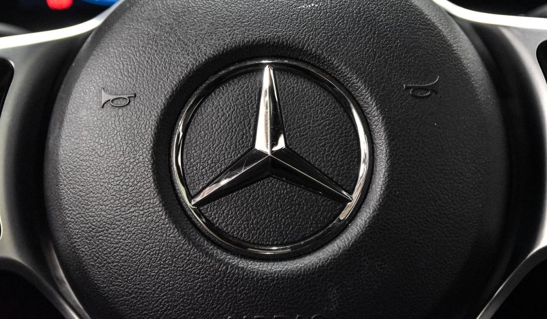 2021 Mercedes-Benz GLB 250 full