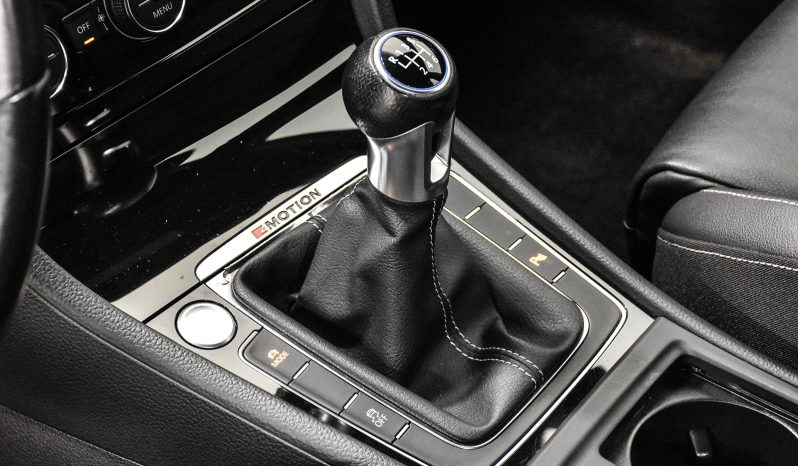 2017 Volkswagen GOLF R full