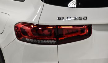 2022 Mercedes-Benz GLB 250 full