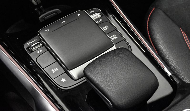 2022 Mercedes-Benz GLB 250 full