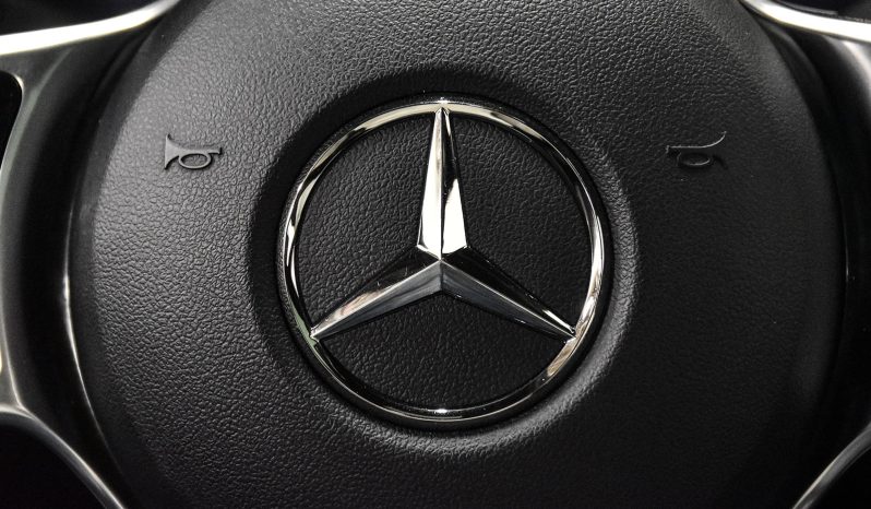2022 Mercedes-Benz GLC 300 full