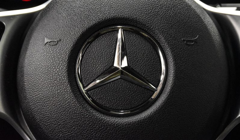 2021 Mercedes-Benz GLB 250 full
