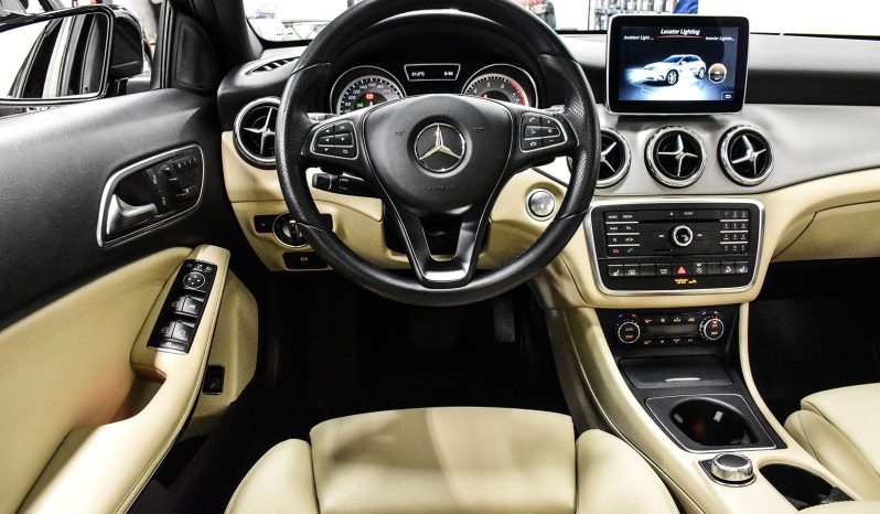 2016 Mercedes-Benz GLA 250 full