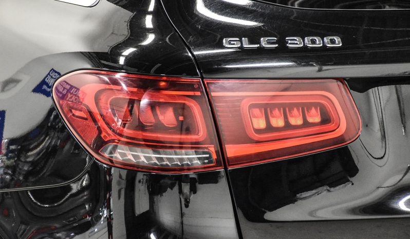 2020 Mercedes-Benz GLC 300 full