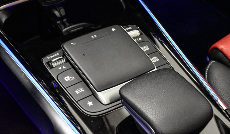 2021 Mercedes-Benz GLB 250 full