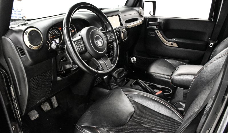 2016 Jeep Wrangler Unlimited Sahara full