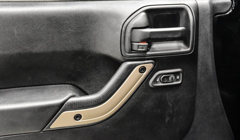 2016 Jeep Wrangler Unlimited Sahara full