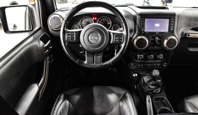 2016 Jeep Wrangler Unlimited Sahara full