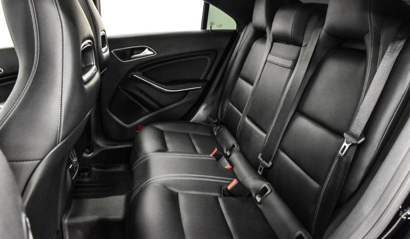 2018 Mercedes-Benz CLA 250 full