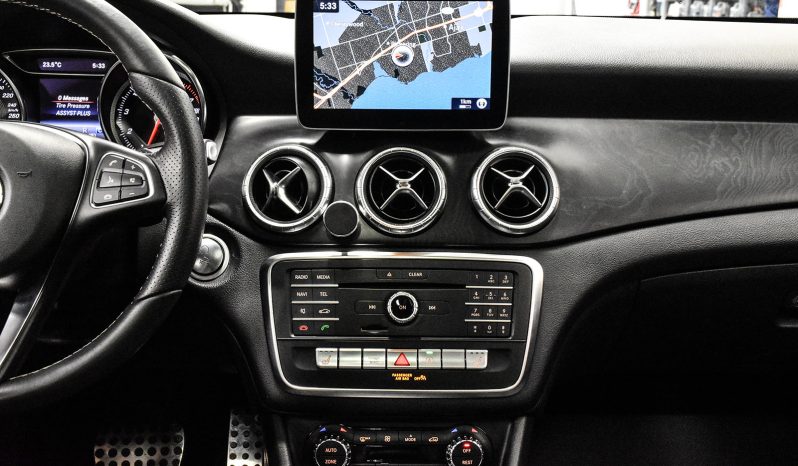 2018 Mercedes-Benz CLA 250 full
