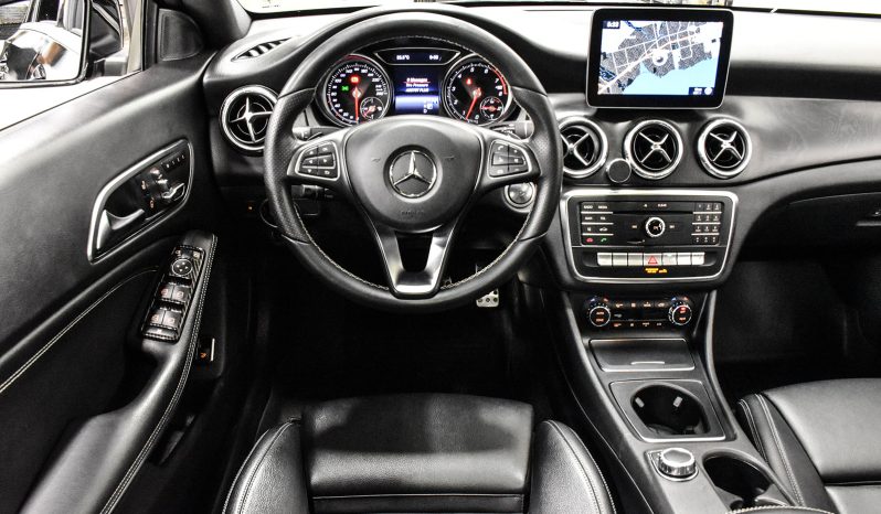 2018 Mercedes-Benz CLA 250 full