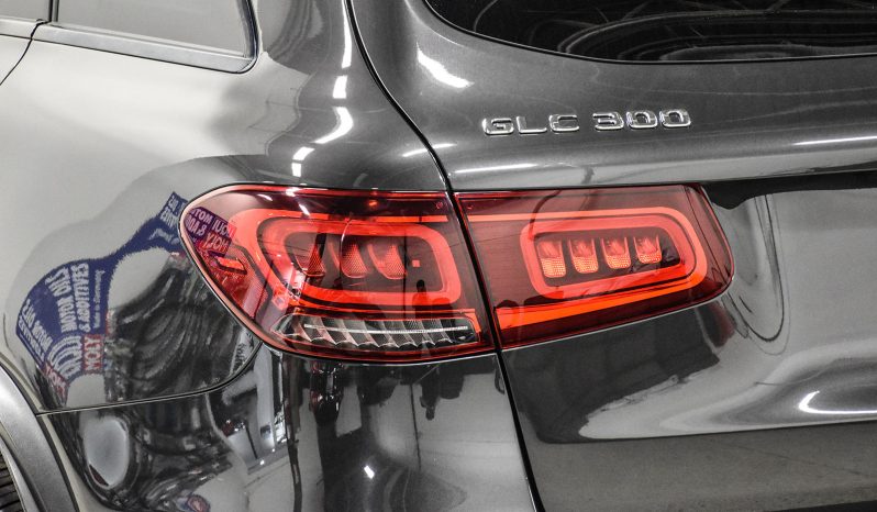 2021 Mercedes-Benz GLC 300 full
