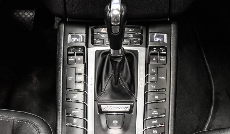 2017 Porsche Macan S full