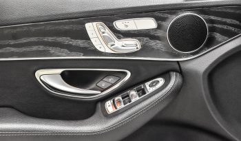 2019 Mercedes-Benz C 300 full