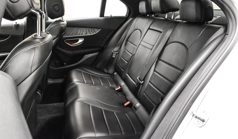 2019 Mercedes-Benz C 300 full