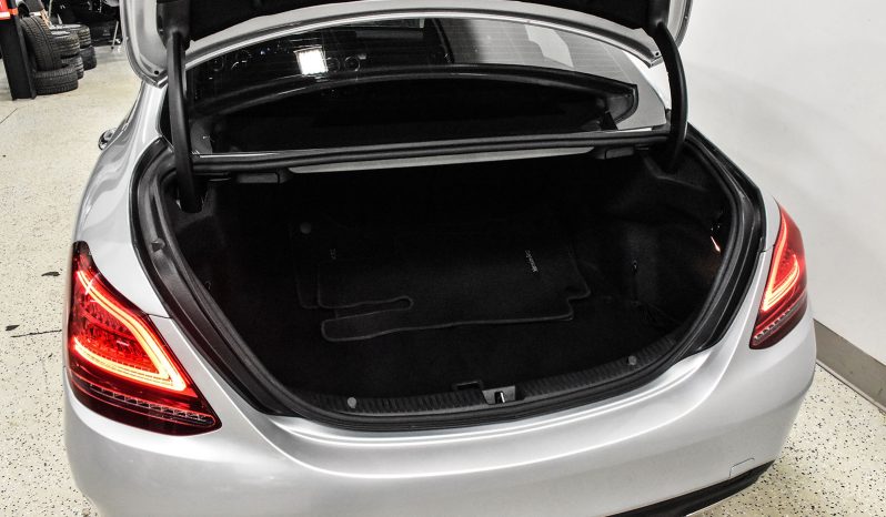 2019 Mercedes-Benz C 300 full