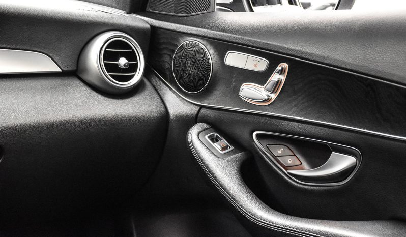2019 Mercedes-Benz C 300 full