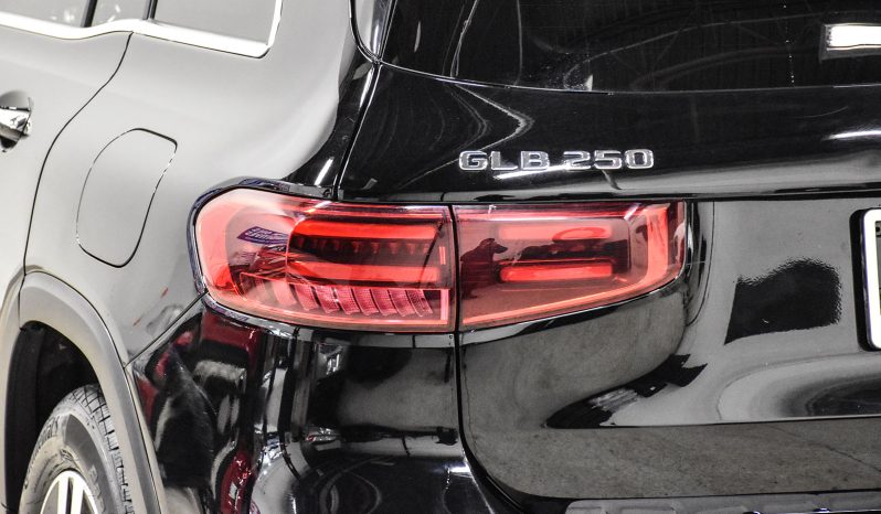 2024 Mercedes-Benz GLB 250 full