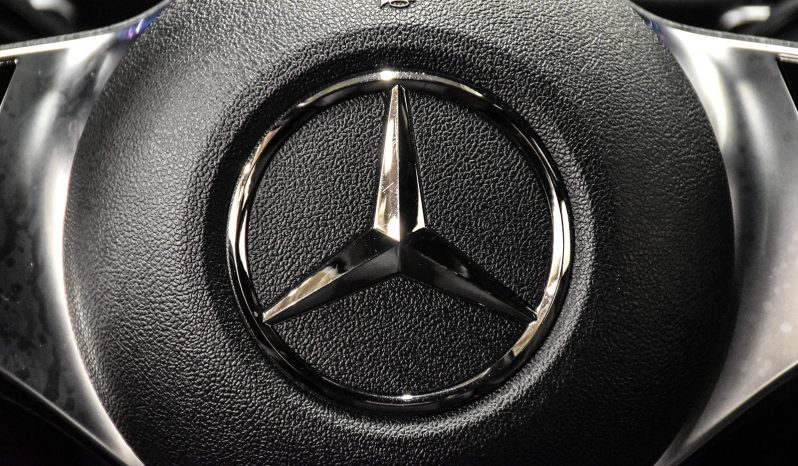 2024 Mercedes-Benz GLB 250 full