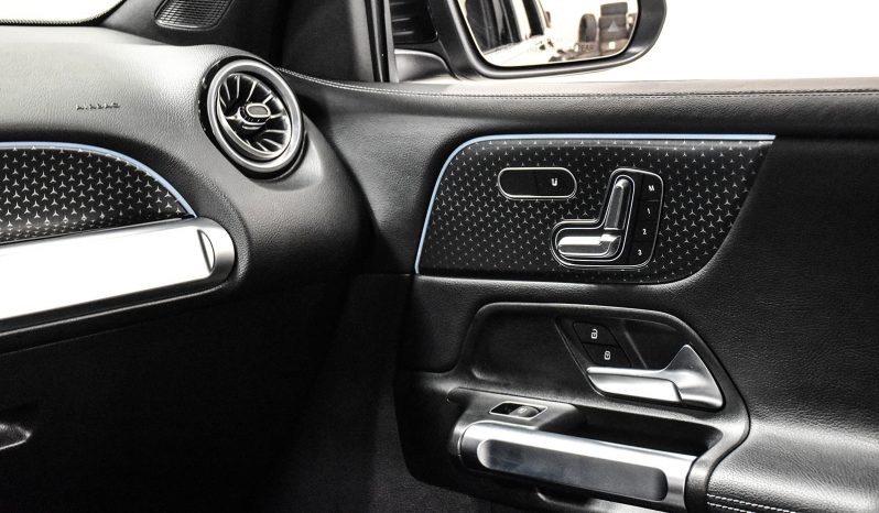 2024 Mercedes-Benz GLB 250 full