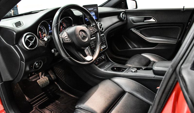 2018 Mercedes-Benz CLA250 full