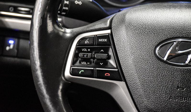 2018 Hyundai Elantra full