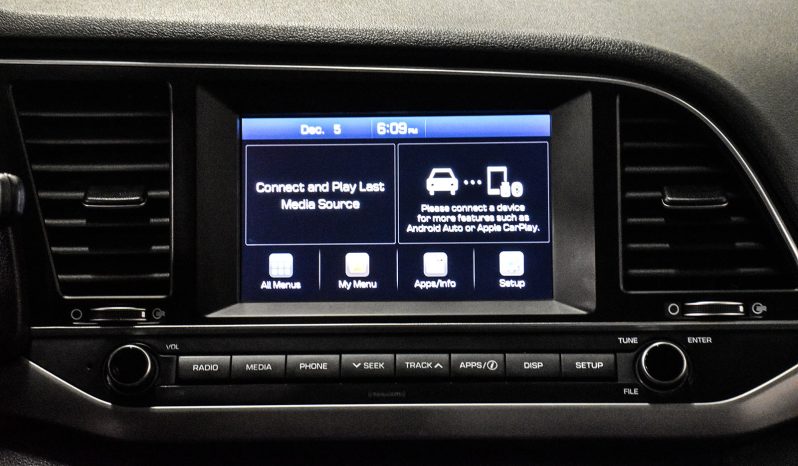 2018 Hyundai Elantra full