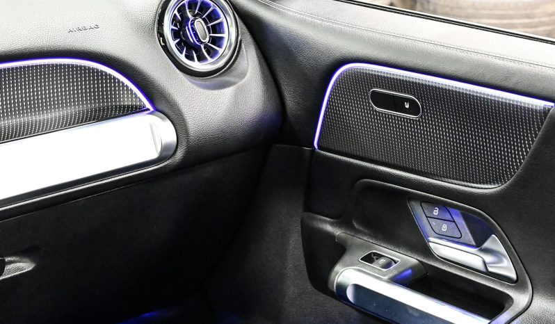 2023 Mercedes-Benz GLB 250 full