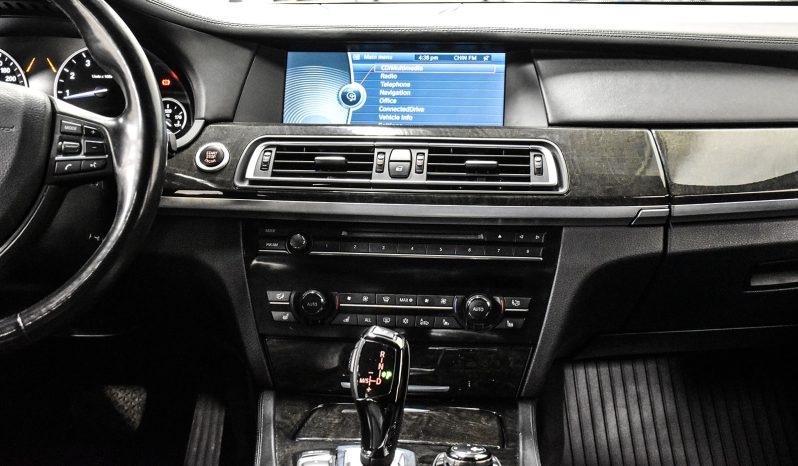 2012 BMW 7-Series full